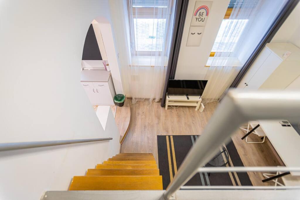Cozy In Sip Str., Luna Apartman