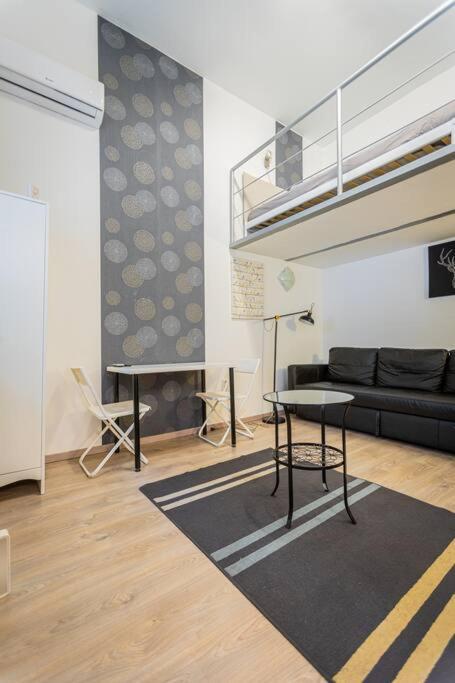 Cozy In Sip Str., Luna Apartament